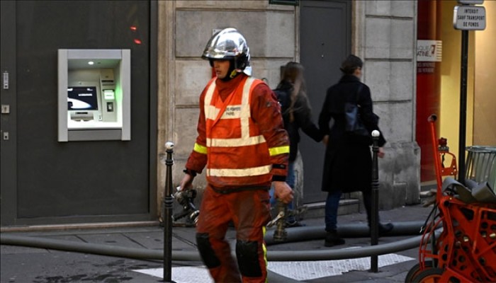 ফ্রান্সে ১৭ জনকে ‘বাঁচিয়ে’ প্রশংসায় ভাসছেন মুসলিম যুবক
