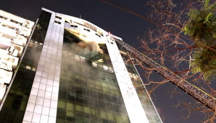 সাড়ে ৫ ঘণ্টা পর নিভল খাজা টাওয়ারের আগুন