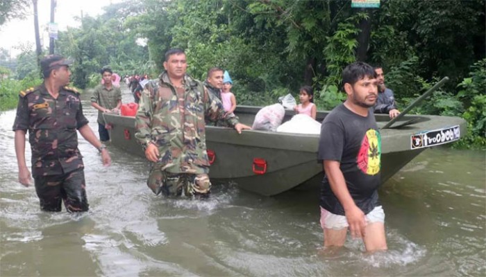বন্যার্তদের উদ্ধারে ৬ জেলায় সেনা মোতায়েন