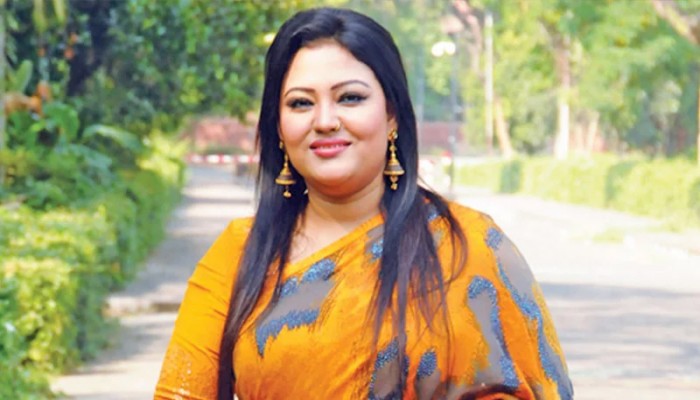 অবশেষে দেখা মিলল মমতাজের