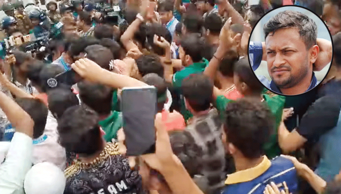সাকিব ভক্তদের আন্দোলন ঘিরে ধাওয়া-পাল্টা ধাওয়া