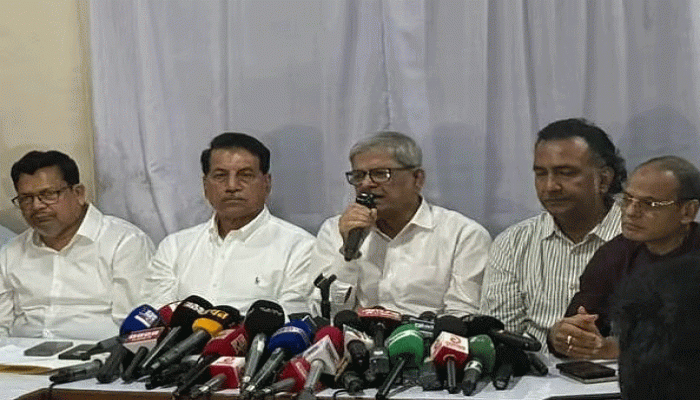 দেশের শত্রুরা আবার মাথাচাড়া দিয়ে  উঠতে শুরু করেছে: মির্জা ফখরুল