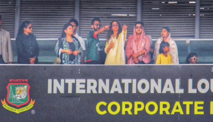 খেলা দেখতে মিরপুর স্টেডিয়ামে জাইমা রহমান