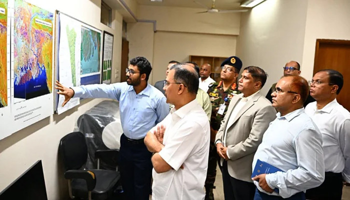 ​হঠাৎ মহাকাশ গবেষণা প্রতিষ্ঠান ‘স্পারসো’ পরিদর্শনে প্রধানমন্ত্রী
