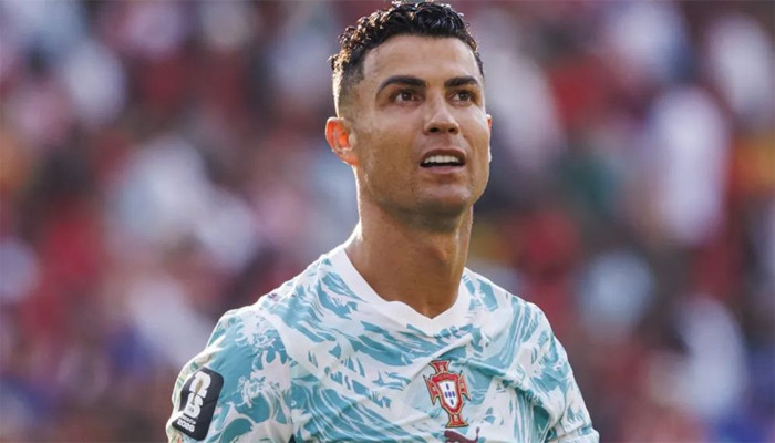 ভেনেজুয়েলার ভয়াবহ ভূমিকম্পে পা হারানো শিশুর স্বপ্ন পূরণ করলেন রোনালদো