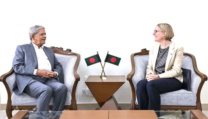 ​গণতন্ত্র শক্তিশালীকরণে যুক্তরাজ্যের সহযোগিতার আশ্বাস