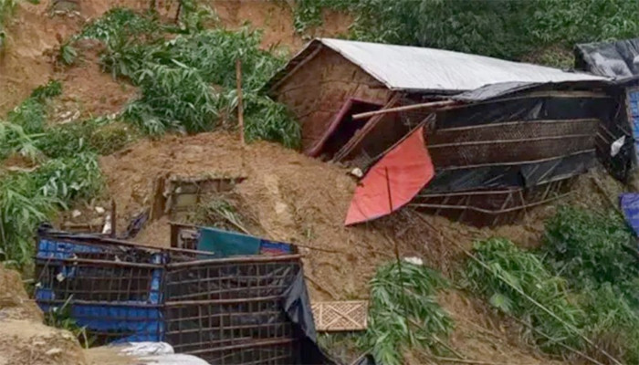 রোহিঙ্গা ক্যাম্পে পাহাড় ধস, প্রাণ গেল ৮ ছাত্রীর