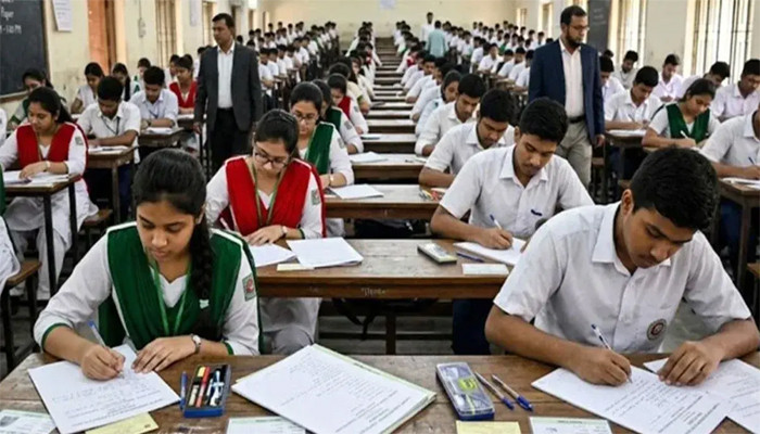 ​১৬ জুলাই পর্যন্ত চট্টগ্রাম বোর্ডের এইচএসসি পরীক্ষা স্থগিত