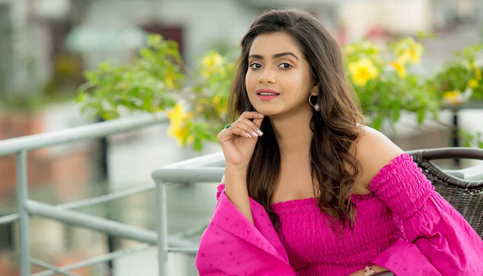 ​প্রতারণার মামলায় তানজিন তিশার বিরুদ্ধে সমন জারি