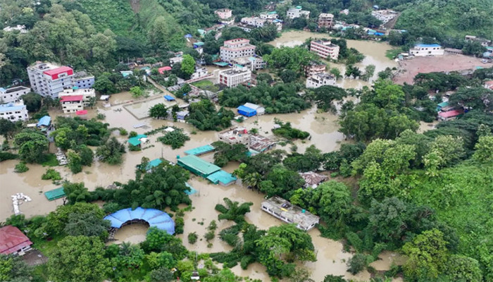 ​বন্যার্তদের সহায়তায় ৪ কোটি টাকা ও ৮৯৫০ টন চাল বরাদ্দ