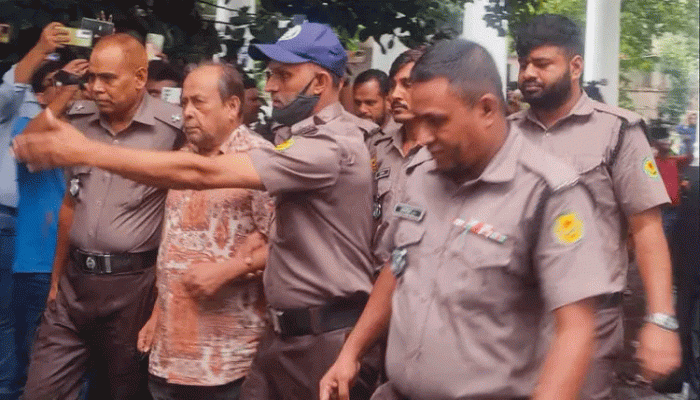 ​মানবতাবিরোধী অপরাধে গ্রেপ্তার দেখানো হলো মোজাফফর হোসেনকে