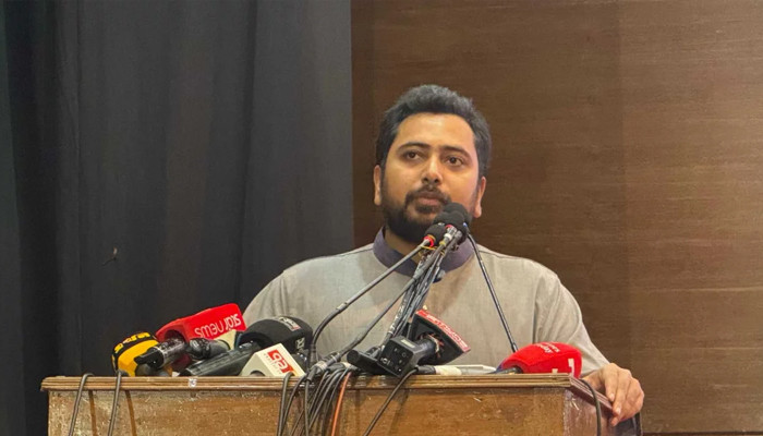 শেখ হাসিনাকে কপি করবেন না