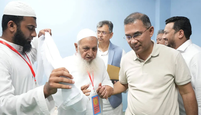 ​হেফাজতের আমির মুহিব্বুল্লাহ বাবুনগরীর সঙ্গে প্রধানমন্ত্রীর সাক্ষাৎ