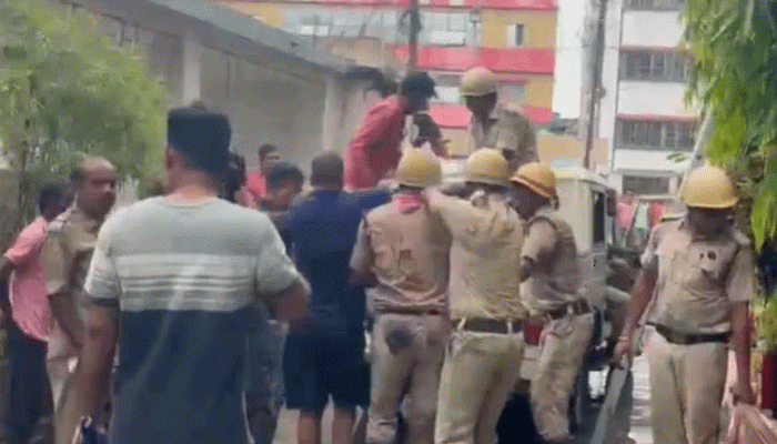 পশ্চিমবঙ্গের তারাপীঠ মন্দিরের কাছে হোটেলে আগুন, ৭ মৃত্যু