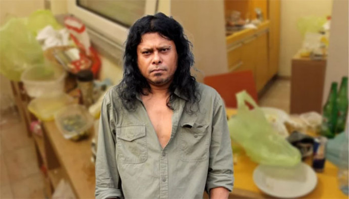 ইতালিতে হোটেল কক্ষ নোংরা করার অভিযোগে জেমসকে জরিমানা