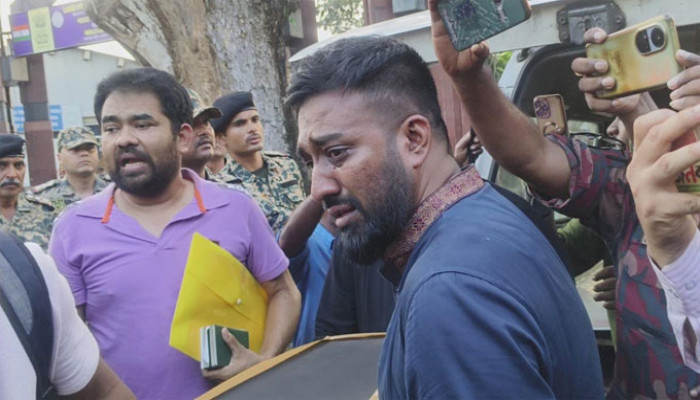 কলকাতায় হোটেলে আগুন : বেনাপোল দিয়ে ফেরা ৫ জনের মরদেহ স্বজনদের কাছে হস্তান্তর