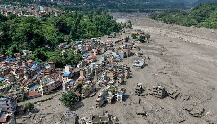 ​ভয়াবহ বন্যায় তছনছ নেপালের রসুয়া, নিহত বেড়ে ৯৫, নিখোঁজ কয়েকশ পর্যটক