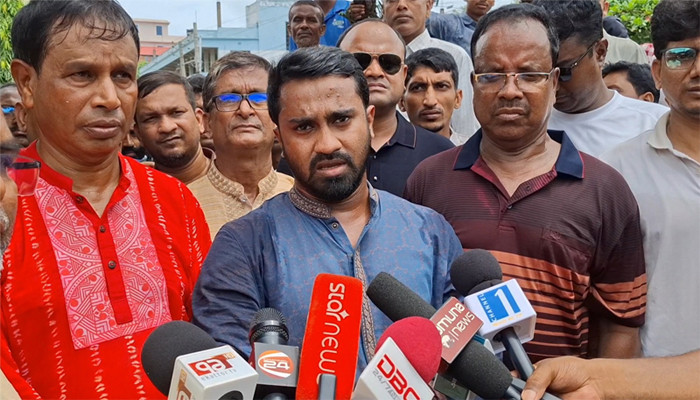 ​কার্যক্রম নিষিদ্ধ আ. লীগকে ফেরাতে লংমার্চের ঘোষণা দিয়েছে জামায়াত-এনসিপি : রাশেদ খাঁন