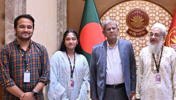 ​রাষ্ট্রপতির সঙ্গে জুলাই শহীদ মীর মুগ্ধ’র পরিবারের সাক্ষাৎ