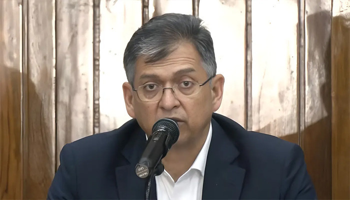 ​আলোচনা করে সংবিধান সংশোধন করতে চায় সরকার : স্বরাষ্ট্রমন্ত্রী