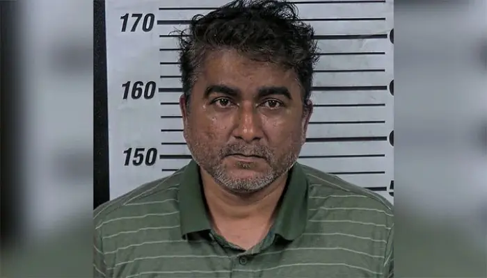 যুক্তরাষ্ট্রে সরকারি কর্মকর্তা সেজে প্রতারণা, বাংলাদেশি গ্রেপ্তার