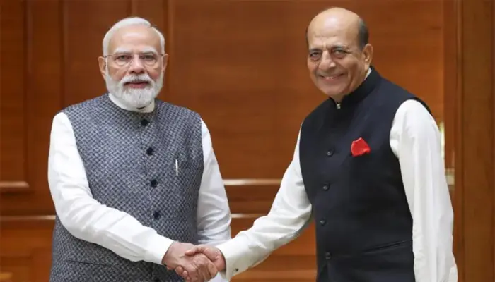 ‘ঢাকার বার্তা’ নিয়ে দিল্লিতে মোদির সঙ্গে দীনেশ ত্রিবেদীর বৈঠক
