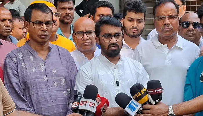 দুর্গোৎসবে বিশৃঙ্খলা সৃষ্টির জন্য আ.লীগ ভারতে বসে ষড়যন্ত্র করছে : রাশেদ খাঁন