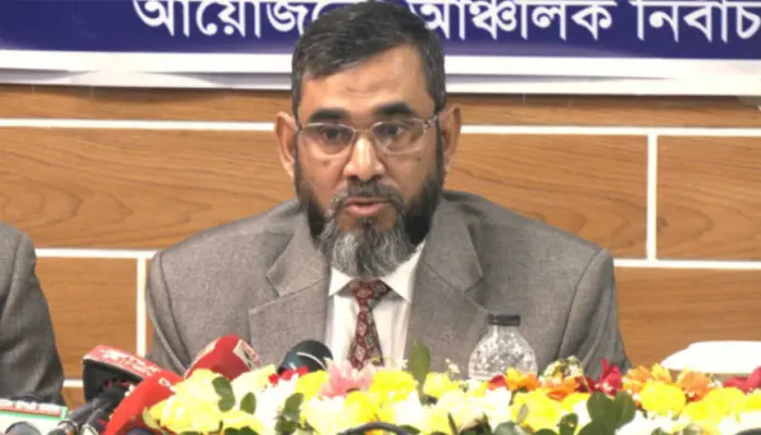 ১২ অক্টোবর জানা যাবে ইউপি ভোটের তফসিল ও ধাপ : ইসি সানাউল্লাহ