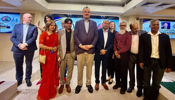 লস অ্যাঞ্জেলেসে বাংলাদেশি কমিউনিটি  নেতাদের সঙ্গে মার্কিন রাষ্ট্রদূতের মতবিনিময়
