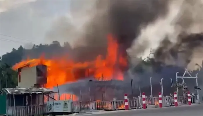 কক্সবাজারে রিসোর্টে ভয়াবহ আগুন, ৫ জনের মৃত্যু
