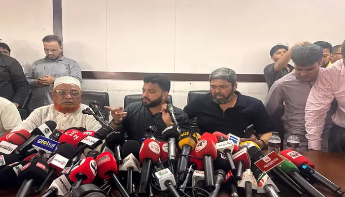 প্রতিমন্ত্রীর পদ থেকে পদত্যাগের ঘোষণা ইশরাক হোসেনের