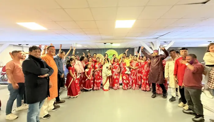 প্যারিসে পাঁচ দিনব্যাপী দুর্গোৎসব, সম্প্রীতি ও ঐক্যের মিলনমেলা